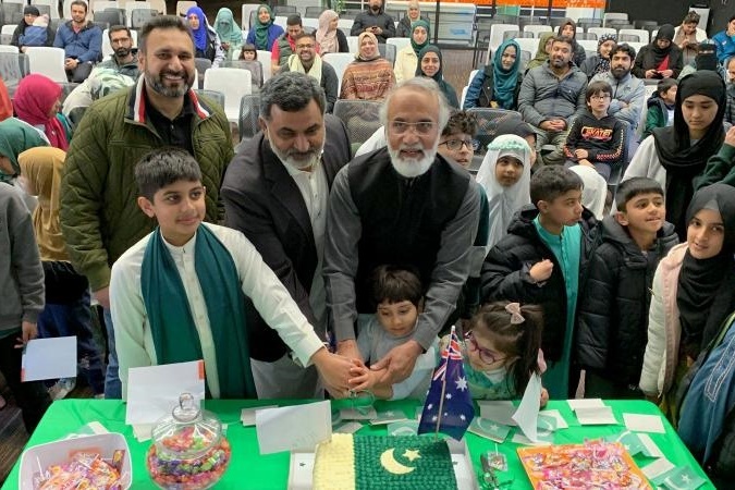 Urdu Class Celebrates Pakistans Independence Day